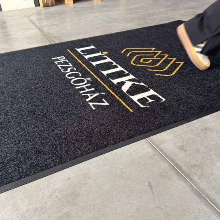 otirač sa logom